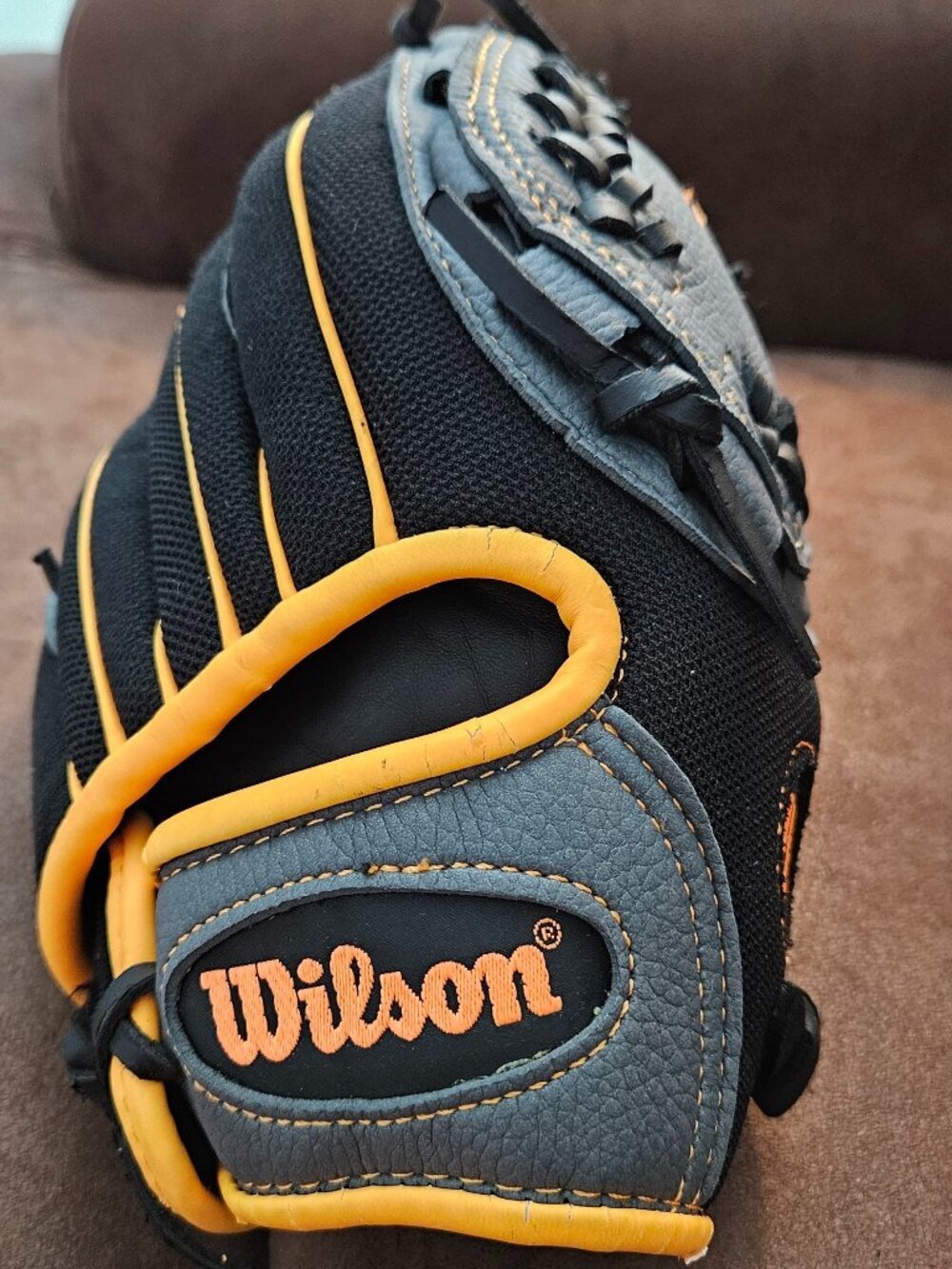 Wilson 10" Youth T-Ball Baseball Glove Black Grey Yellow